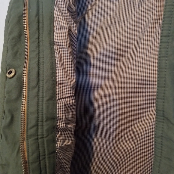 Eddie Bauer Sport Shop Women's Olive Green Quilted Goose down Vest - Picture 8 of 8